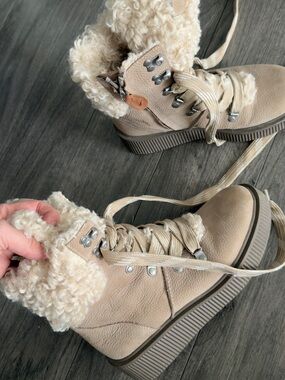 gentle souls Beige Lace-Up Sherpa Ankle Boots